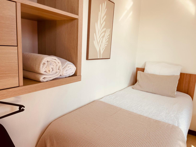 Bedroom 2, Hotel Rooms, Sluis