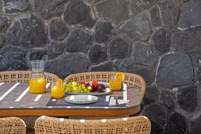 Food & Drinks 4, Platies Luxury Apartments Santorini, South Aegean