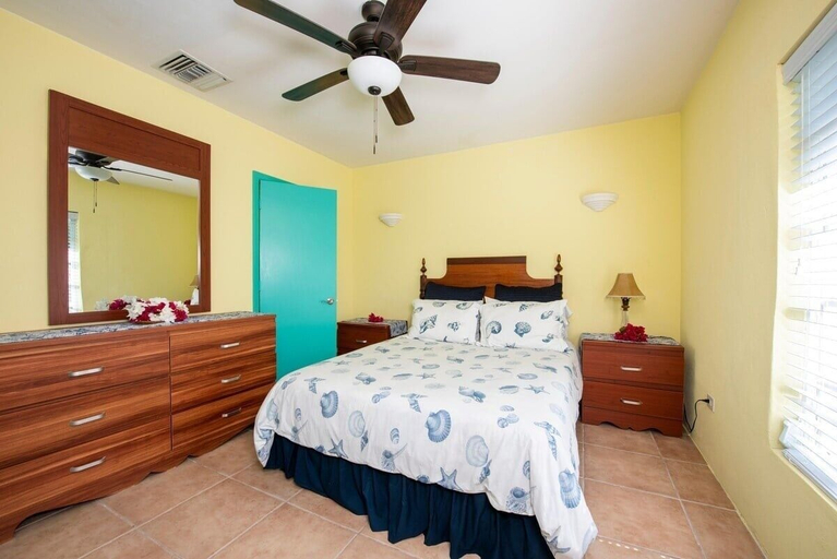 Bedroom 3, Key Lime Cottage 2 Bedroom Home