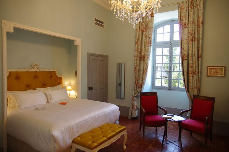 Bedroom 3, Chateau de Collias - Maison de Vacances, Gard