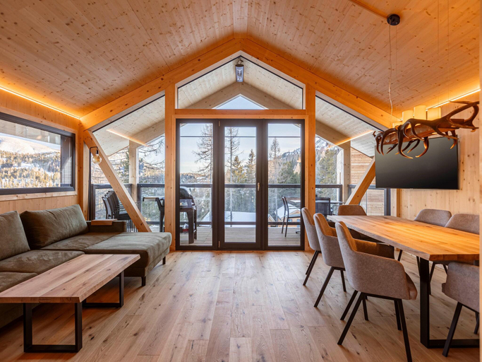 Others 5, Charming chalet with hot tub and sauna, Murau