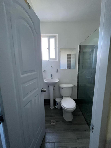 Bathroom 3, La Yarolina, Salvaleon de Higuey