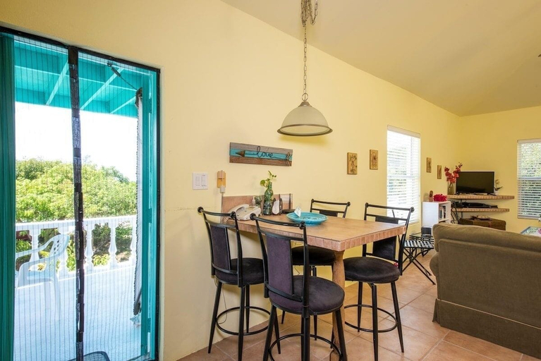 Others 5, Key Lime Cottage 2 Bedroom Home