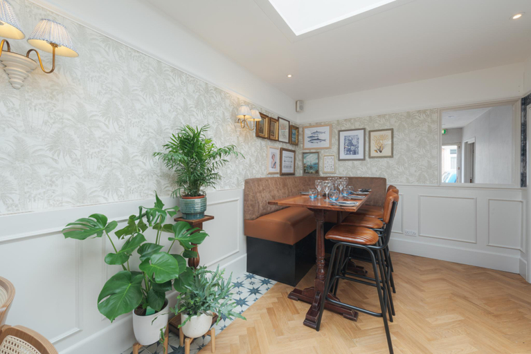 Public Area 3, Somerset House Hotel & Restaurant, Portsmouth