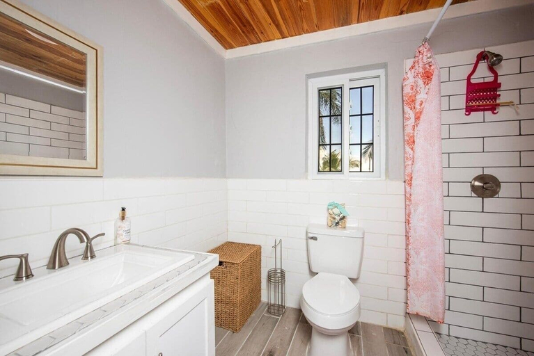 Bathroom 4, Winfield Manor 3 Bedroom Home