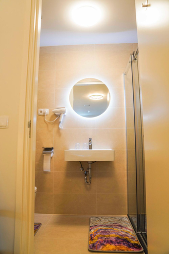 Bathroom 3, Hotel Koemarkt, Purmerend