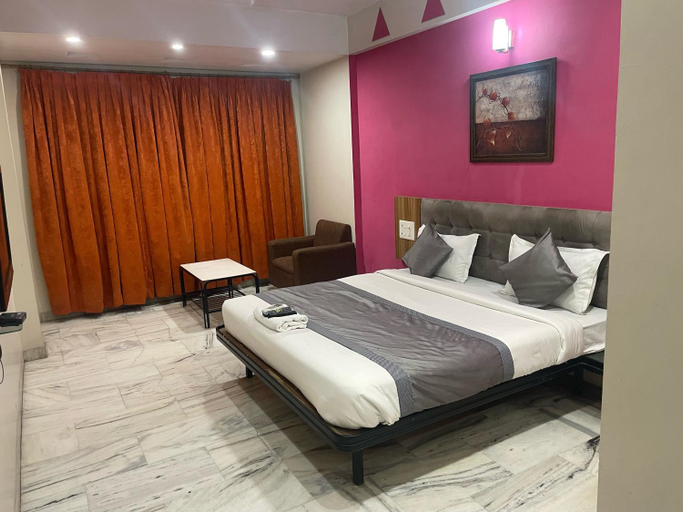 Bedroom 3, Hotel Vrandavan, Nagpur