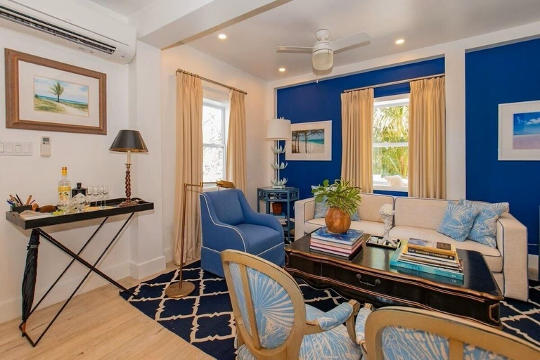 Others 4, The Little White House 5 Bedroom Home