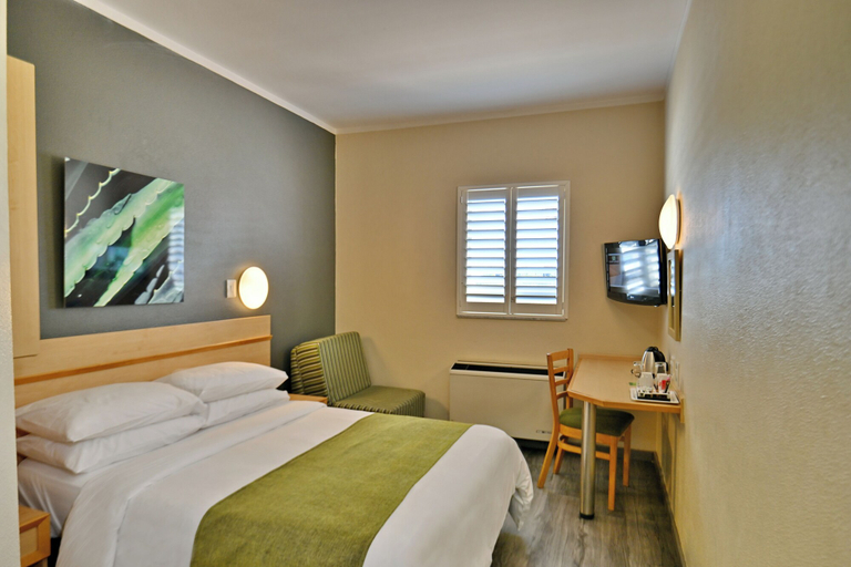 Bedroom 5, Road Lodge Southgate, City of Johannesburg