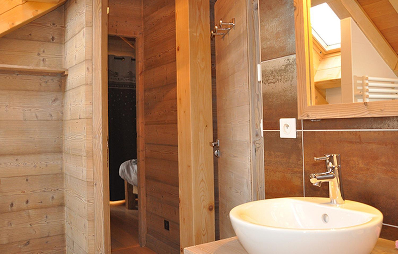 Bathroom 5, Odalys Chalet Le Mas des Neiges, Savoie
