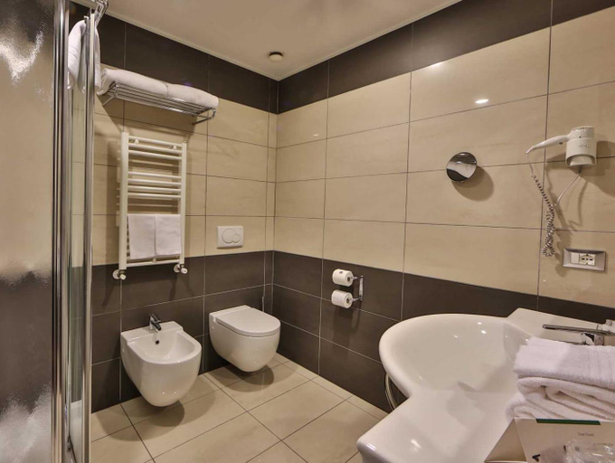 Bathroom 5, Best Western Plus Hotel Galileo Padova, Padua