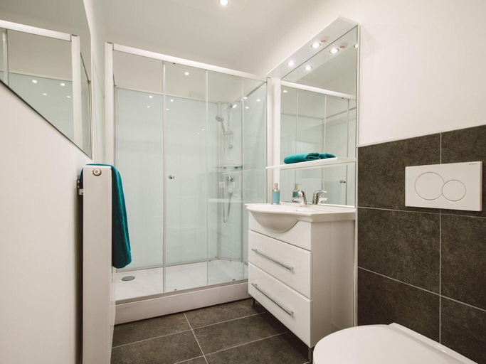 Bathroom 3, Eisenerz Apartments, Leoben