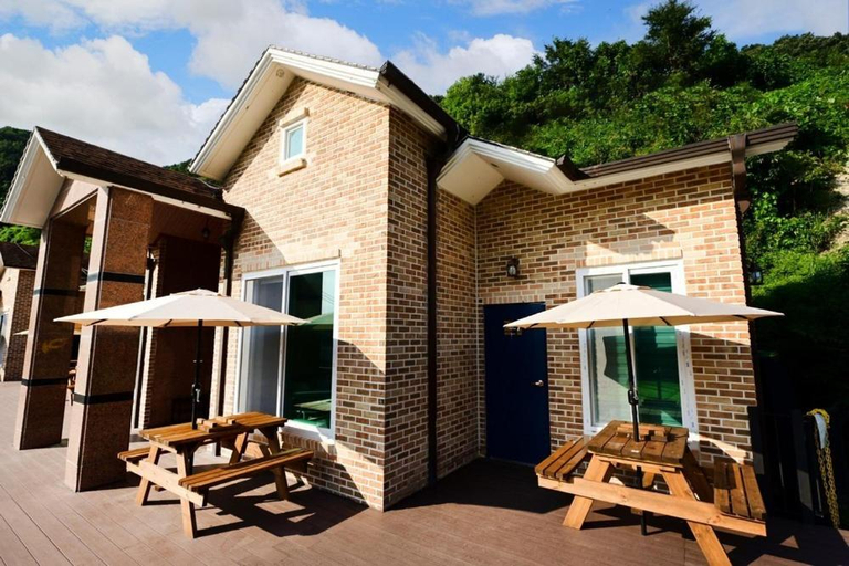 Exterior & Views 1, Hahaha Pension, Gapyeong