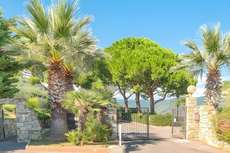 Others 3, Andora Bungalows, Savona