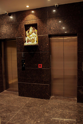 Others 5, Hotel 16 avenue, Kolkata