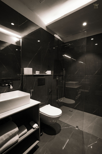 Bathroom 3, Mamaya Resort & Spa By Four Leaf Hotels, Hapur