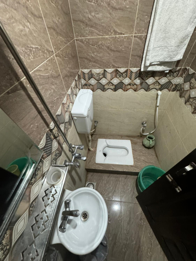 Bathroom 4, Millat Hotel G9-4, Islamabad
