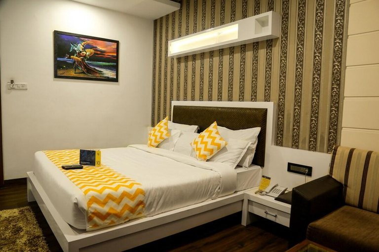 Bedroom 3, Hotel Kings Park, Indore
