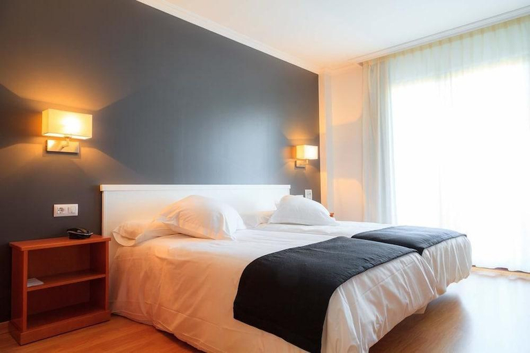 Bedroom 3, Hotel Lombina, A Coruña