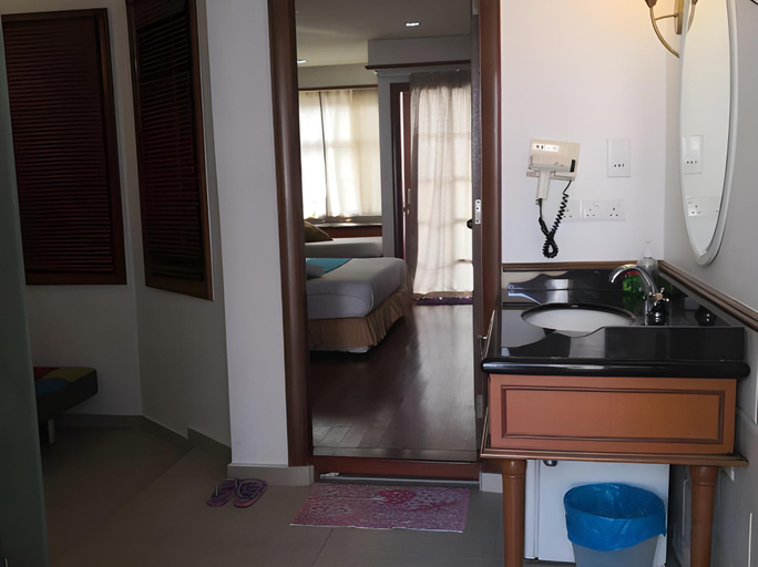 Bathroom 3, Alpine LXPD Water Chalet, Port Dickson