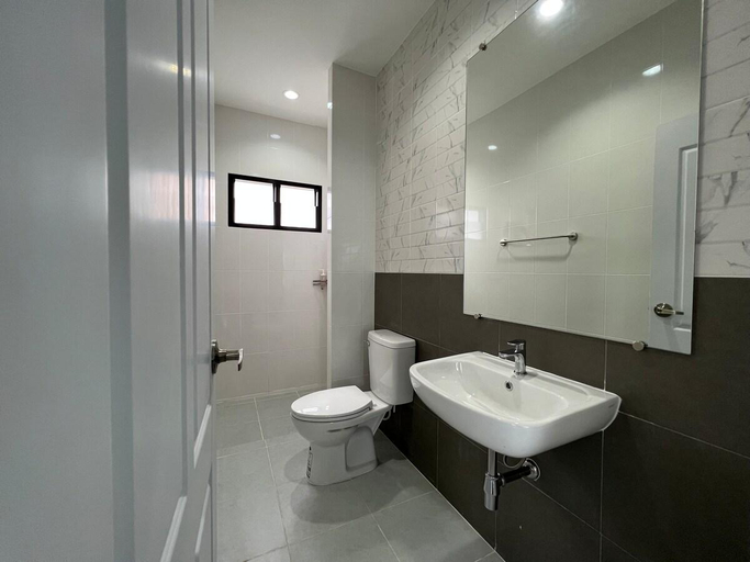 Bathroom 3, MOST Family 456/66 Ubon-Thailand, Muang Ubon Ratchatani
