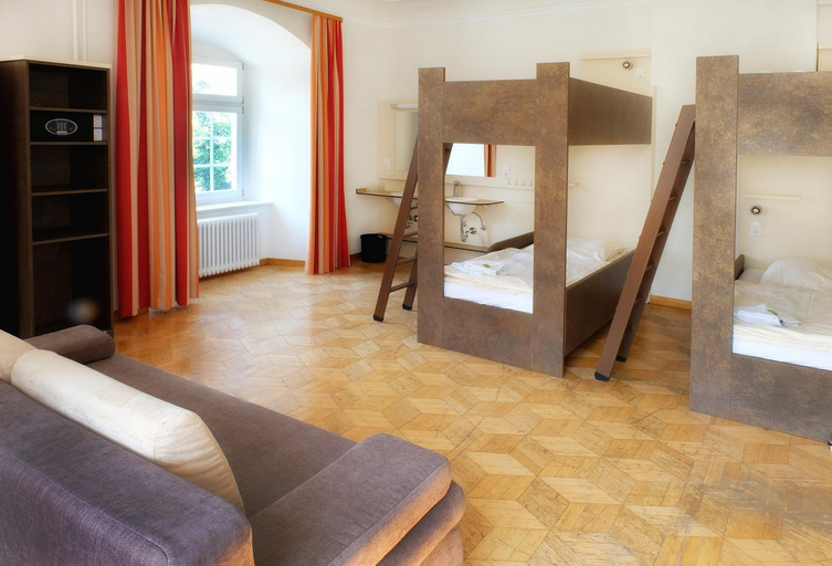 Bedroom 2, Jugendhaus St. Norbert, Biberach
