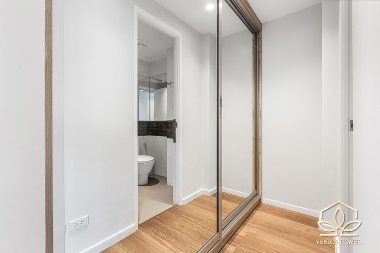 Bathroom 4, Vibrant Oasis with the best view in BGC + Netflix, Taguig