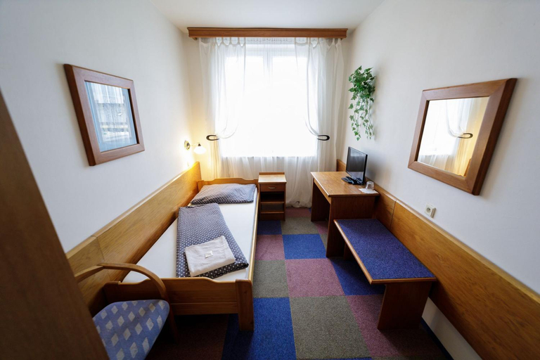 Others 4, Hotel Peliny, Ústí nad Orlicí