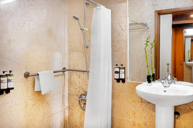 Bathroom 5, Pousada Forte Horta, Horta