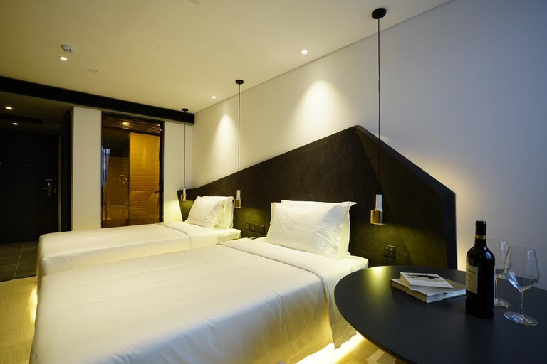 Bedroom 2, Atour Hotel Shanghai Wujiaochang Dabaishu, Shanghai
