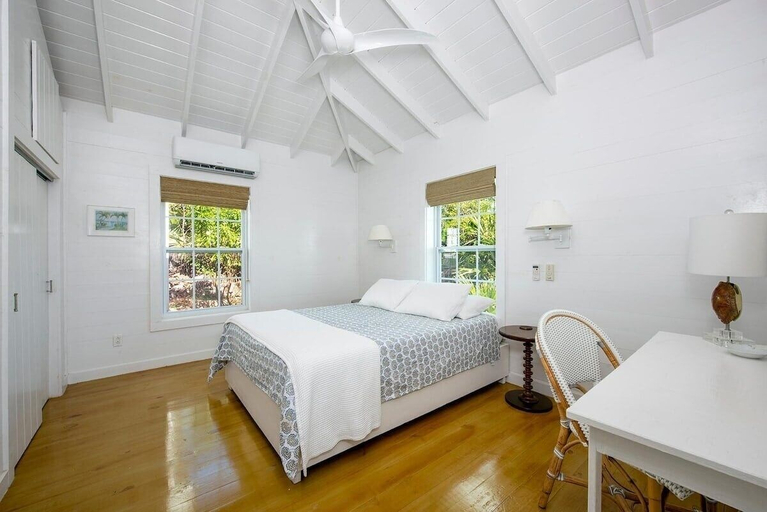 Bedroom 3, Palm Bluff 2 Bedroom Cottage