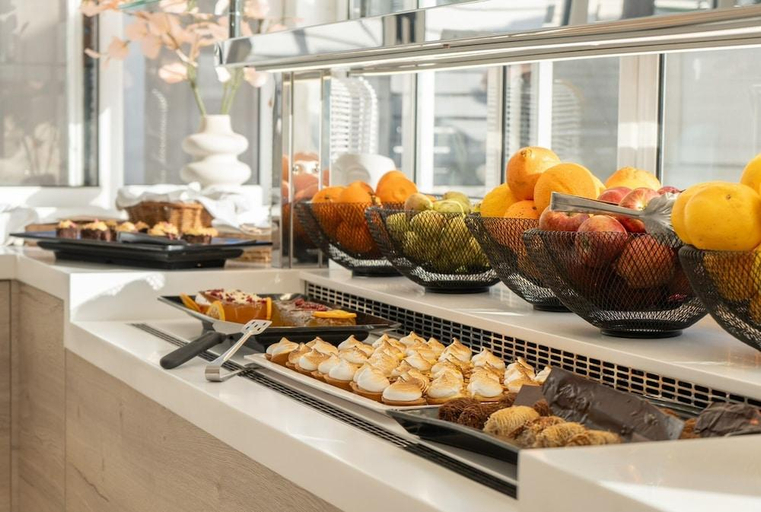 Food & Drinks 5, St. Constantin Sea Hotel and Spa Resort, Crete