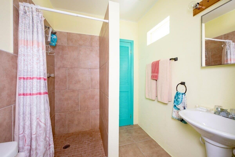 Bathroom, Key Lime Cottage 2 Bedroom Home