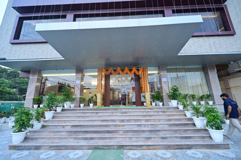Exterior & Views 1, Hotel Vishwam Residency, Varanasi