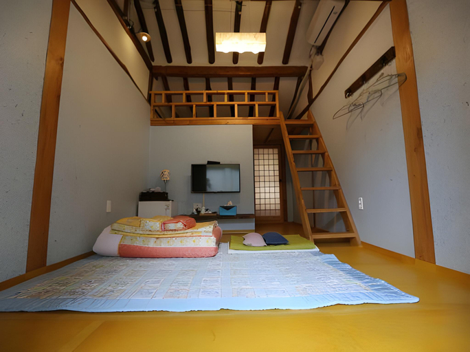 Bedroom, Hanok Midam Guesthouse, Jeonju