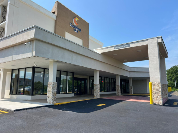 Exterior & Views 2, Comfort Inn, Bureau
