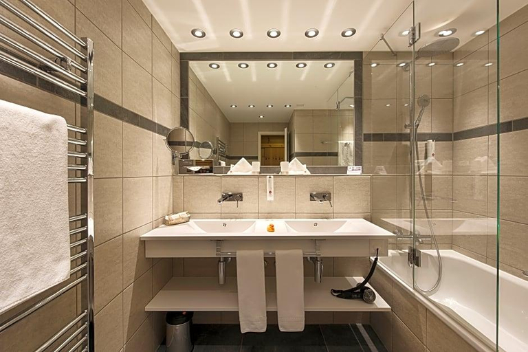 Bathroom 5, Sunstar Hotel Arosa, Plessur