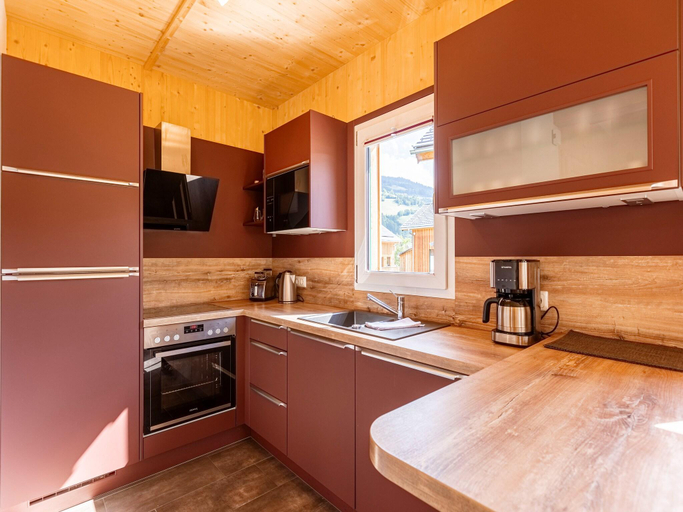 Others 5, Tasteful chalet near ski slope, Murau