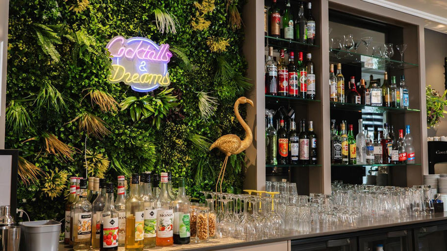 Food & Drinks 4, Logis Hotel & Restaurant - Les Tuileries, Moselle