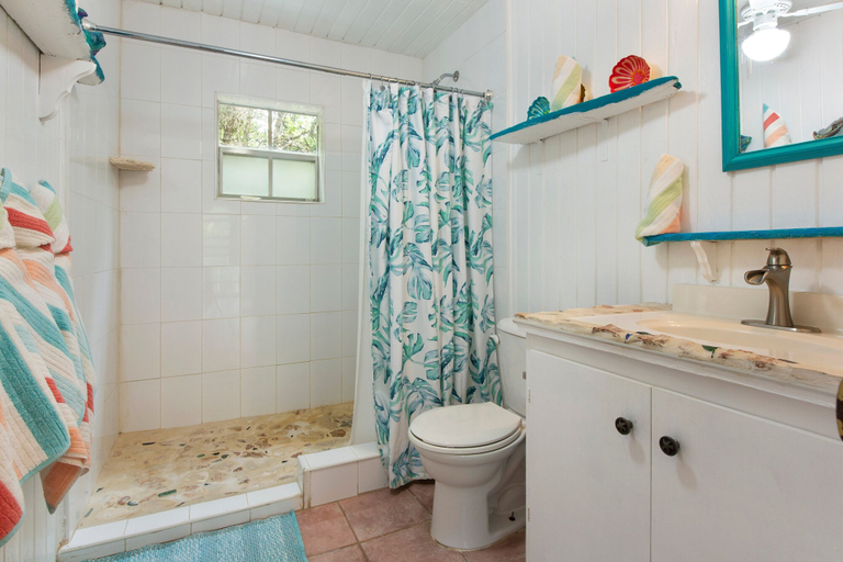 Bathroom, Orchid Cottage 2 Bedroom Cottage
