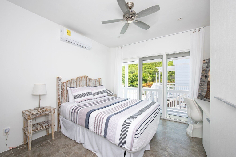Bedroom 3, Caribbean Sandcastle 4 Bedroom Home