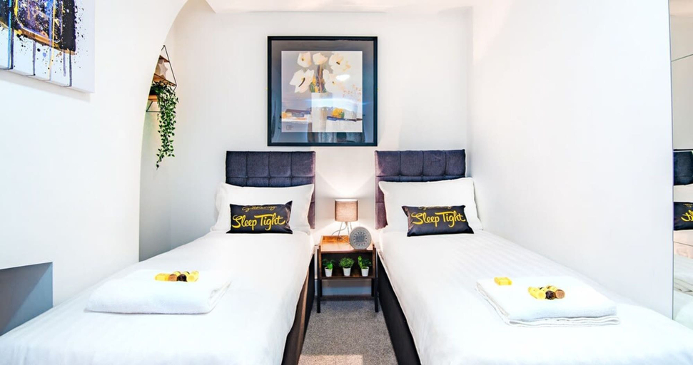 Bedroom 3, The Kings Gathering - Very Central Chester, Cheshire West and Chester