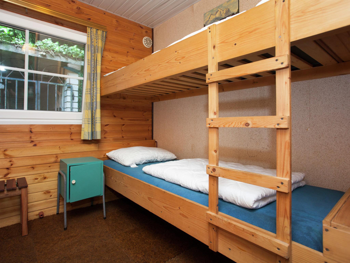 Bedroom 2, Forest Chalet in Lanklaar, Limburg