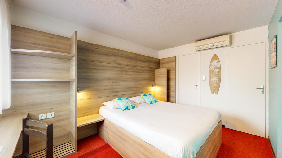 Bedroom 3, Ever Route 64 Brit Hotel Tarbes Ibos, Hautes-Pyrénées