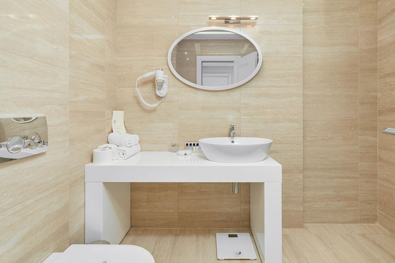 Bathroom 4, Hotel Libertas