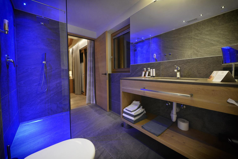 Bathroom 3, Hotel Roberta Alpine, Sondrio