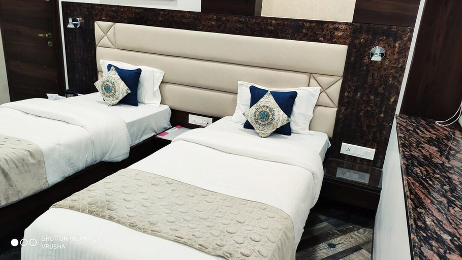 Bedroom 4, Hotel North View, Nagpur