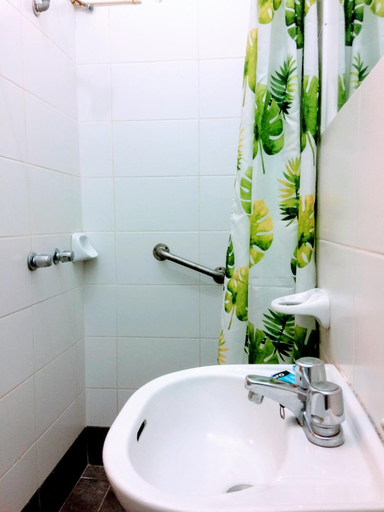 Bathroom 3, La Casona Azul, Lima