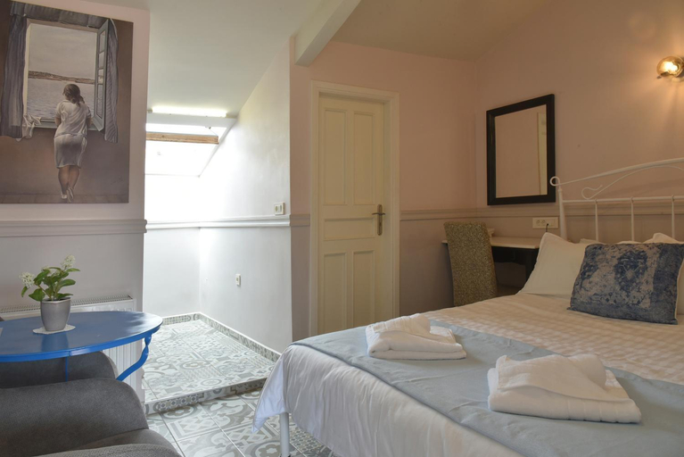Bedroom 2, Pension 2Be, Peloponnese
