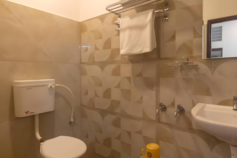 Bathroom, Sri Ramakrishna Hotel, Bangalore